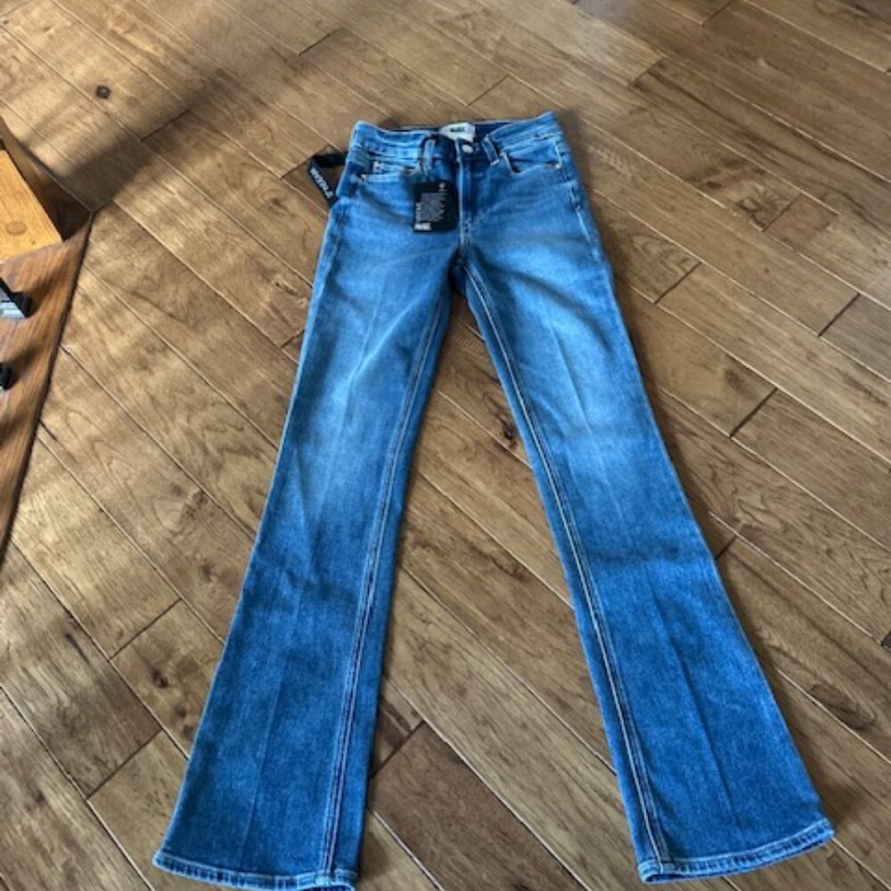 High Rise Manhattan Paige Denim